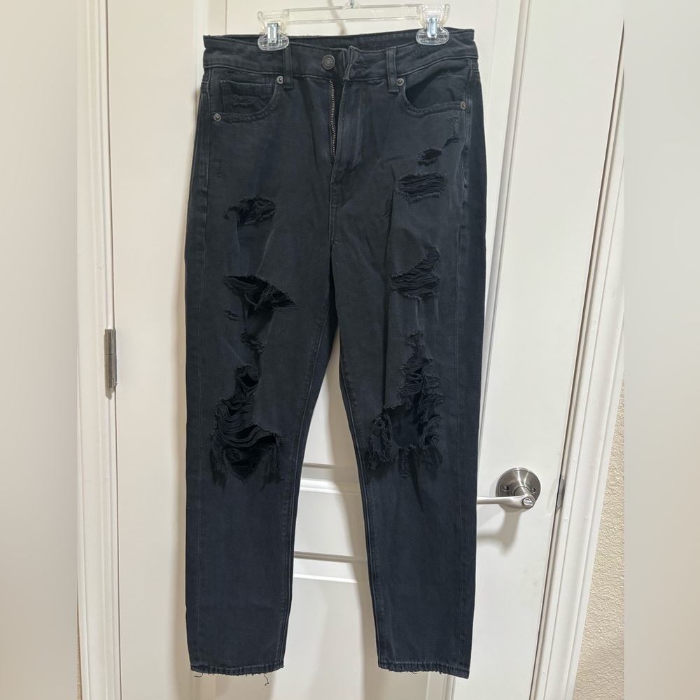 American Eagle Distressed Black Mom Jeans size 2